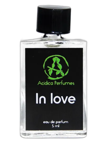 Frasco del perfume Acidica Perfumes In Love