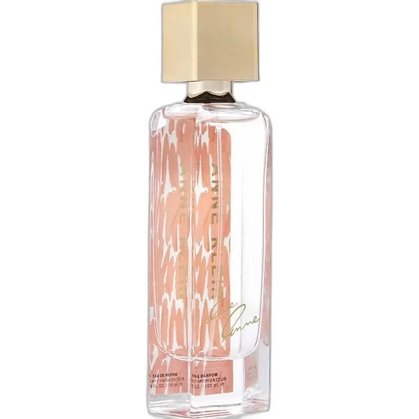 Frasco del perfume Anne Klein Love Pear Blossom Eau de Parfum