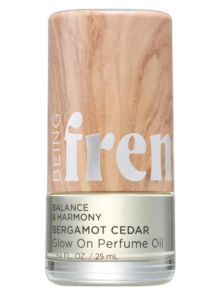 Frasco del perfume Being Frenshe Bergamot Cedar Perfume Oil
