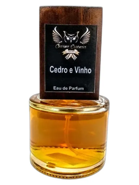 Frasco del perfume Charme Essência Cedro e Vinho Charme Essencia unisex