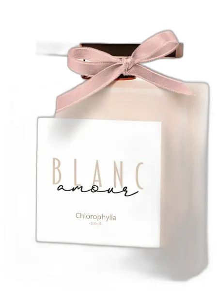 Frasco del perfume Chlorophylla Blanc Amour