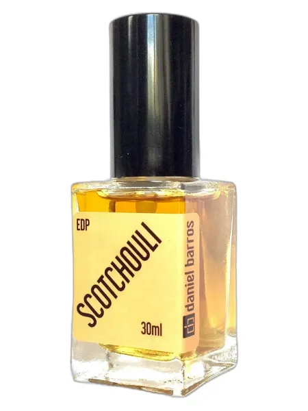 Frasco del perfume Daniel Barros Scotchouli unisex