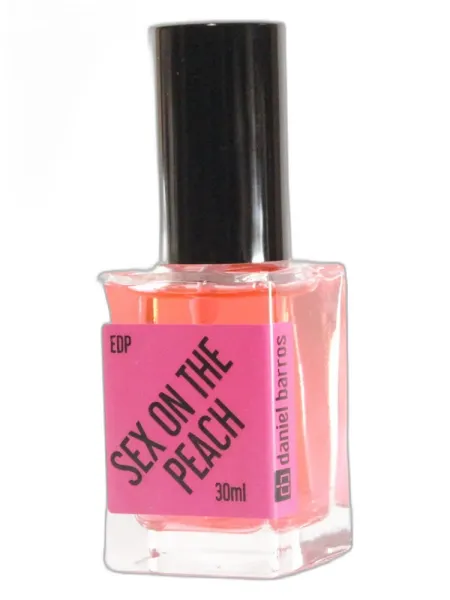 Frasco del perfume Daniel Barros Sex on the Peach unisex
