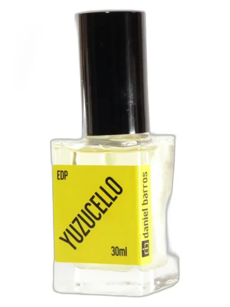 Frasco del perfume Daniel Barros Yuzucello unisex