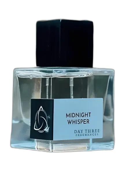 Frasco del perfume Day Three Midnight Whisper unisex