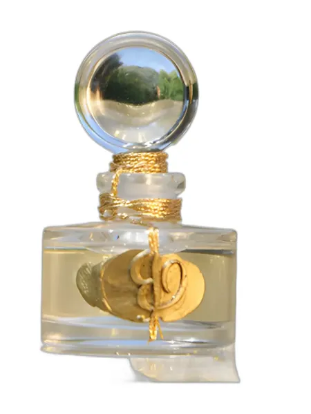 Frasco del perfume En Voyage Perfumes Debut de Carmel