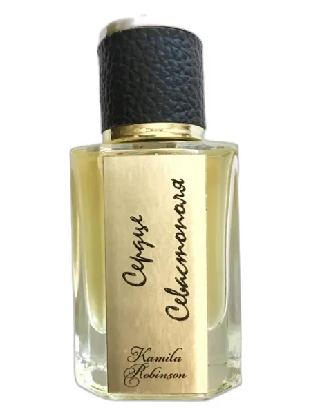 Frasco del perfume Kamila Robinson Heart of Sevastopol