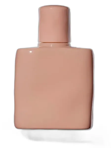 Frasco del perfume KKW Fragrance Nude Silk