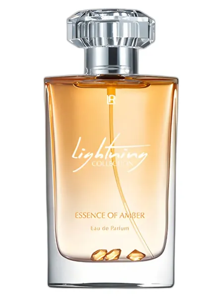 LR Emma Heming-Willis Essence of Amber Eau de Parfum परफ्यूम की बोतल