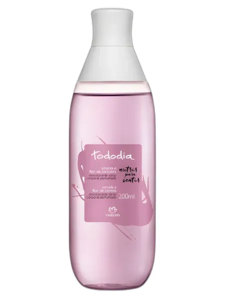 Frasco del perfume Natura Ameixa e Flor de Cerejeira