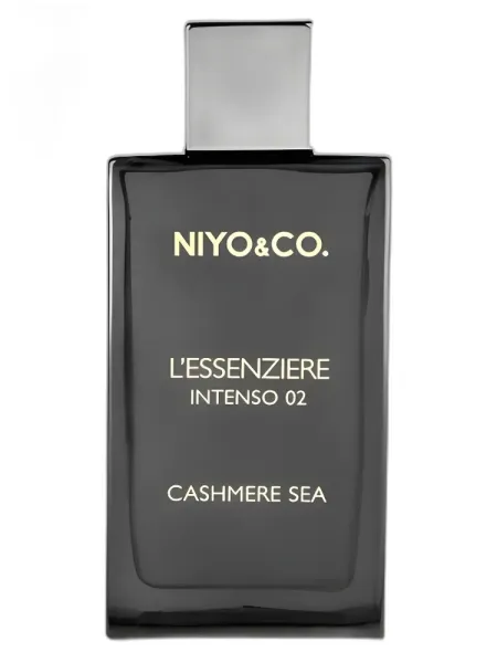Frasco del perfume NIYO&CO L'essenziere intenso 02 Cashmere Sea
