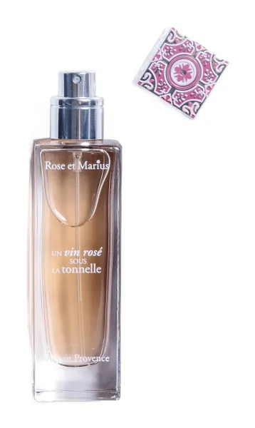 Frasco del perfume Rose Et Marius Un Vin Rose Sous La Tonnelle Eau de Parfum