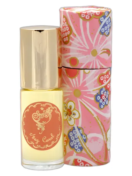 Frasco del perfume Sage Machado Coral