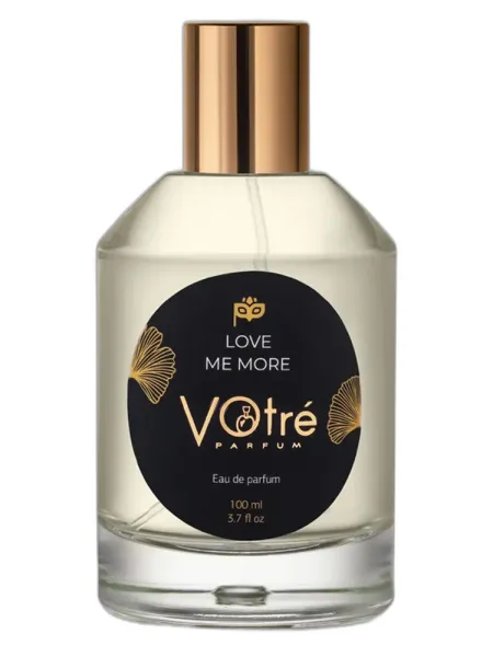 Frasco del perfume Votre Parfum Love Me More Eau de Parfum
